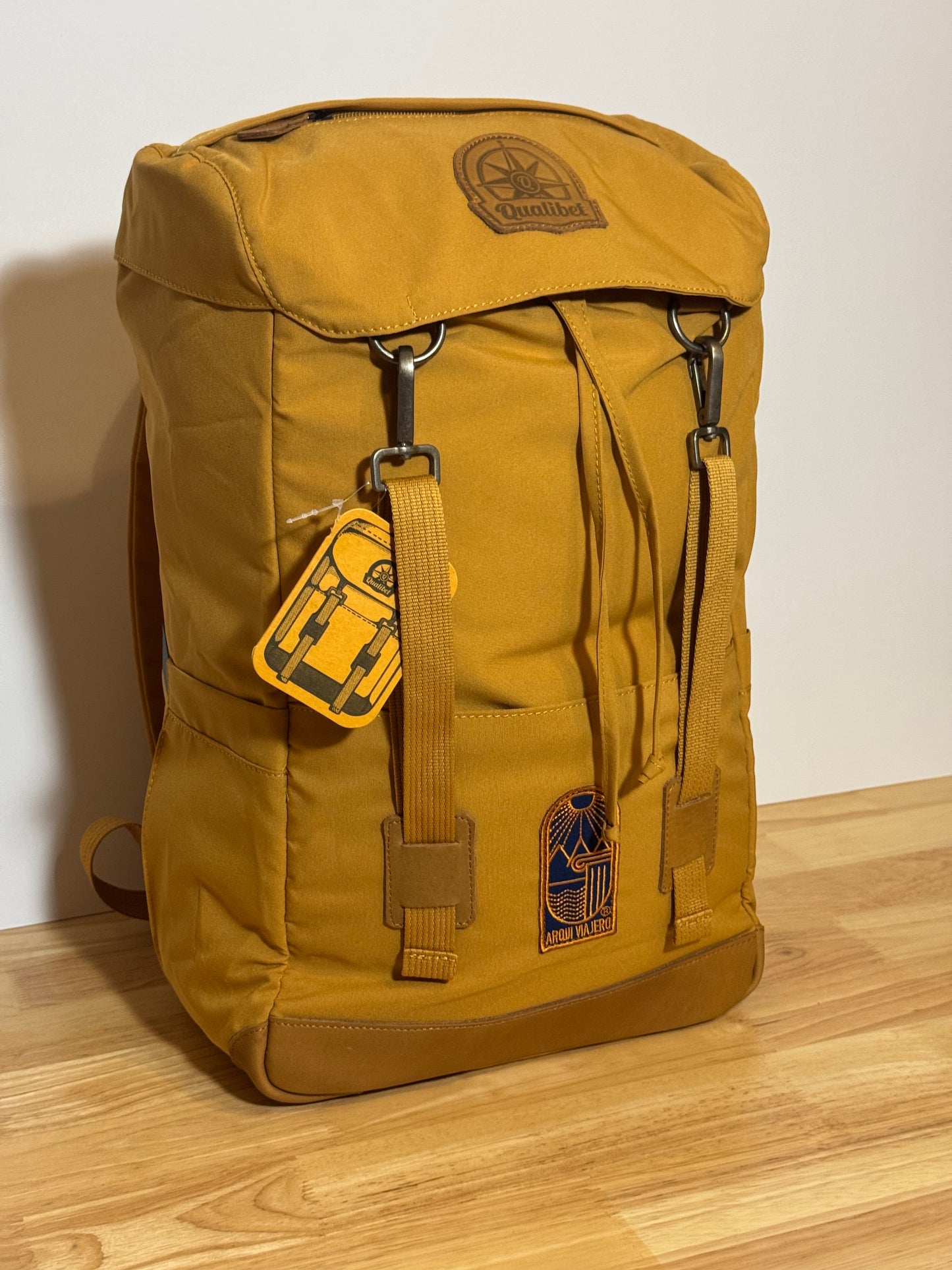 ARQUI - Carrera Backpack (Metal Hooks)