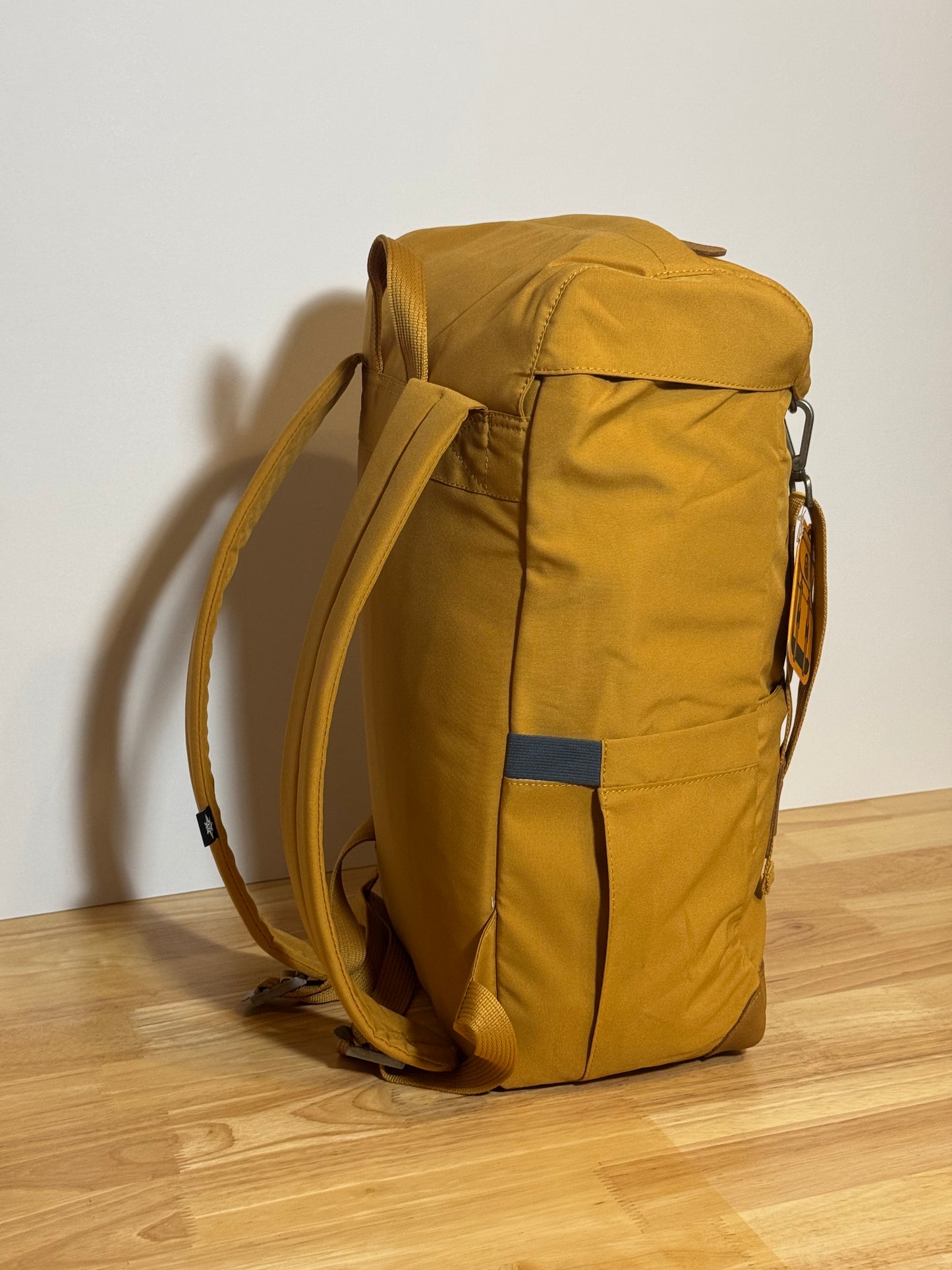 ARQUI - Carrera Backpack (Metal Hooks)