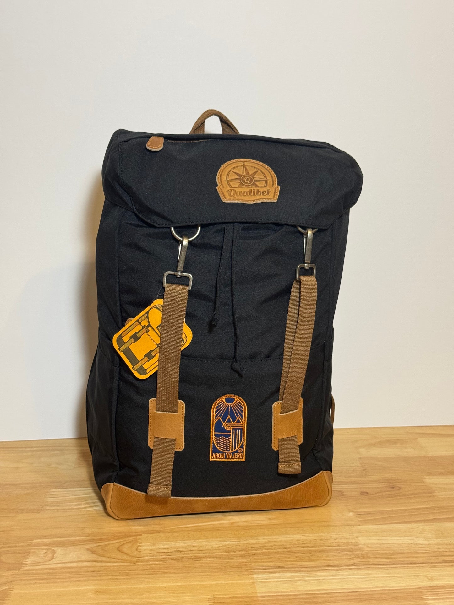 ARQUI - Carrera Backpack (Metal Hooks)