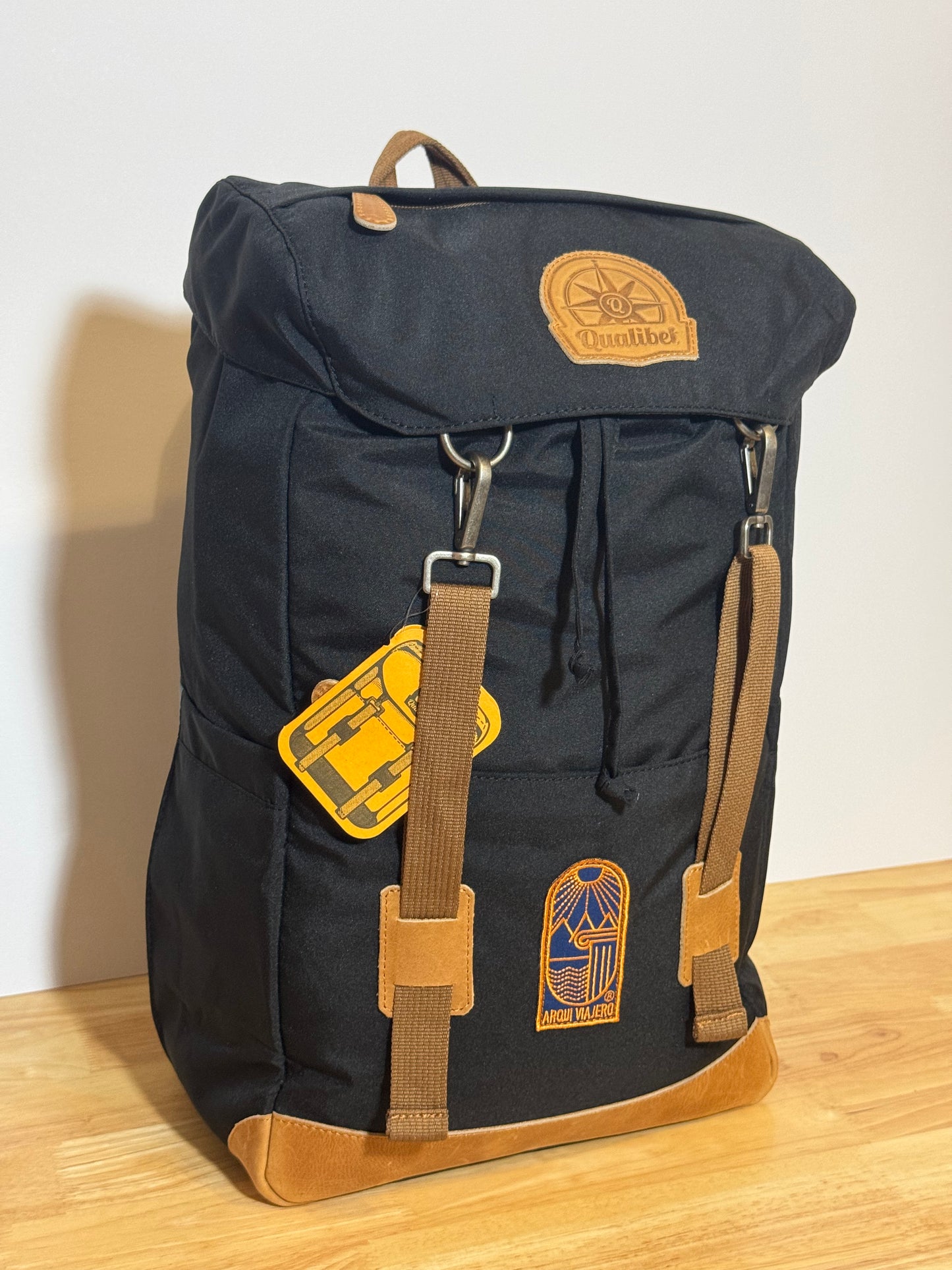 ARQUI - Carrera Backpack (Metal Hooks)