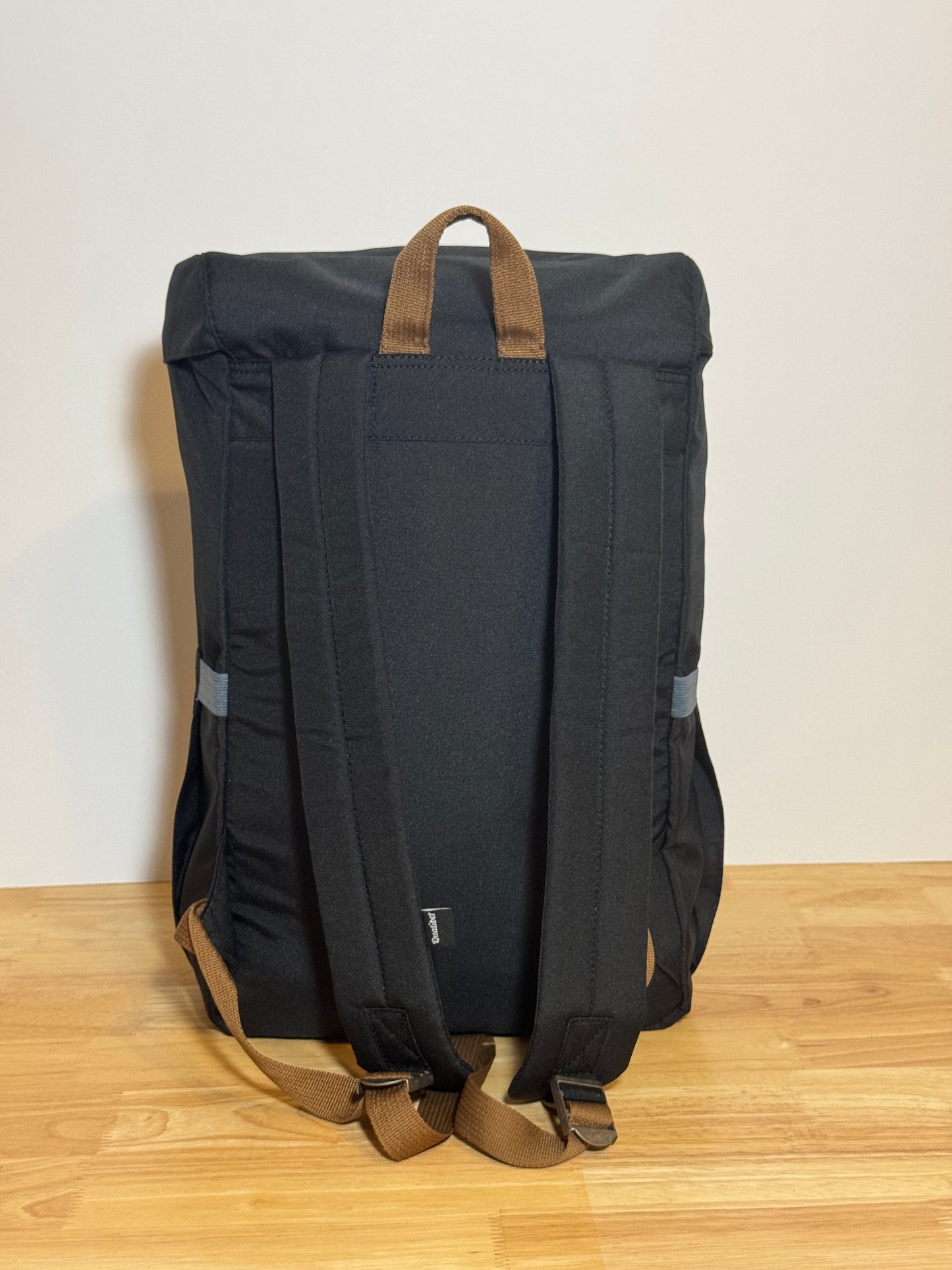ARQUI - Carrera Backpack (Metal Hooks)