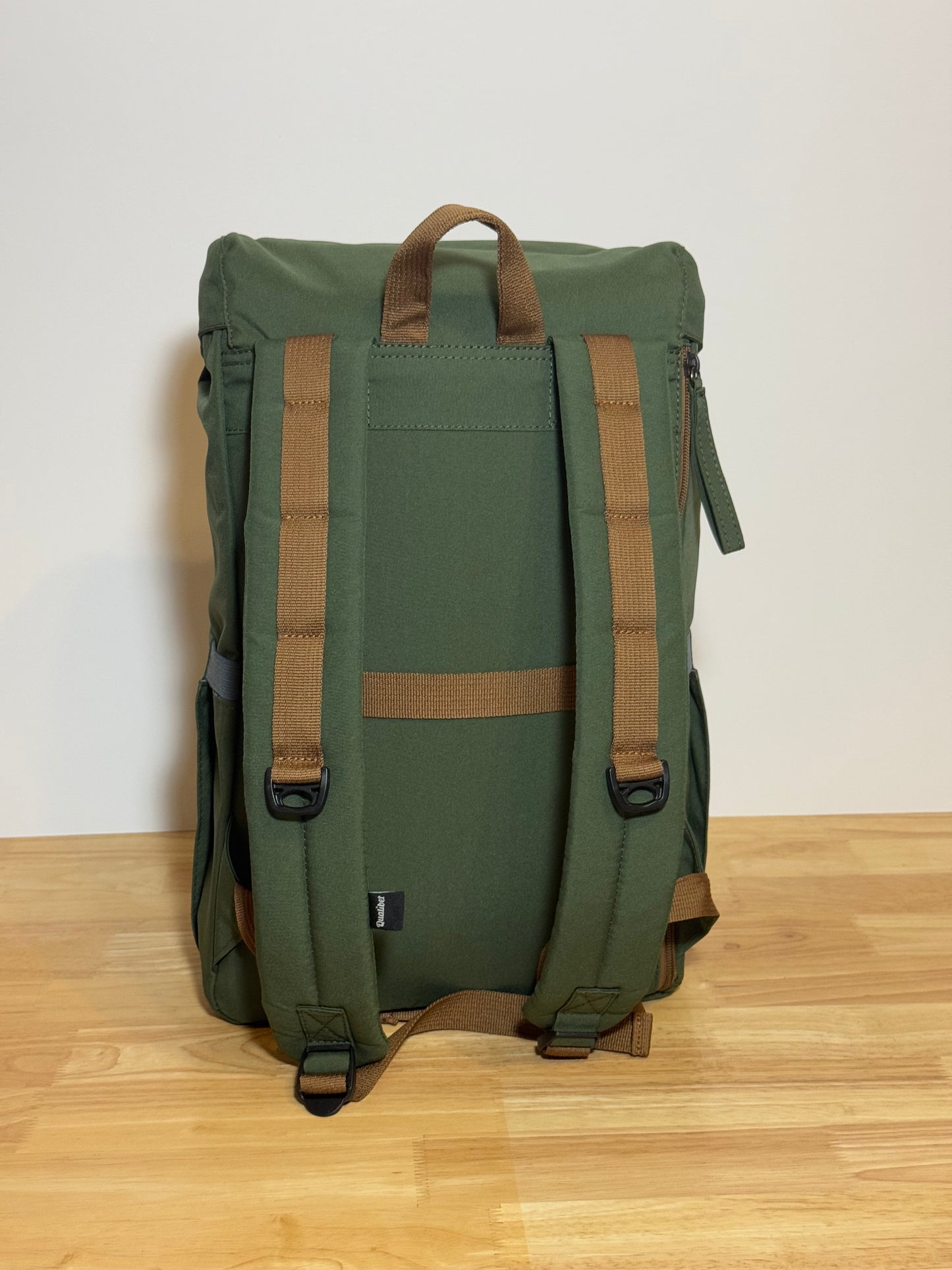 ARQUI - Carrera Backpack (Vegan Hooks)