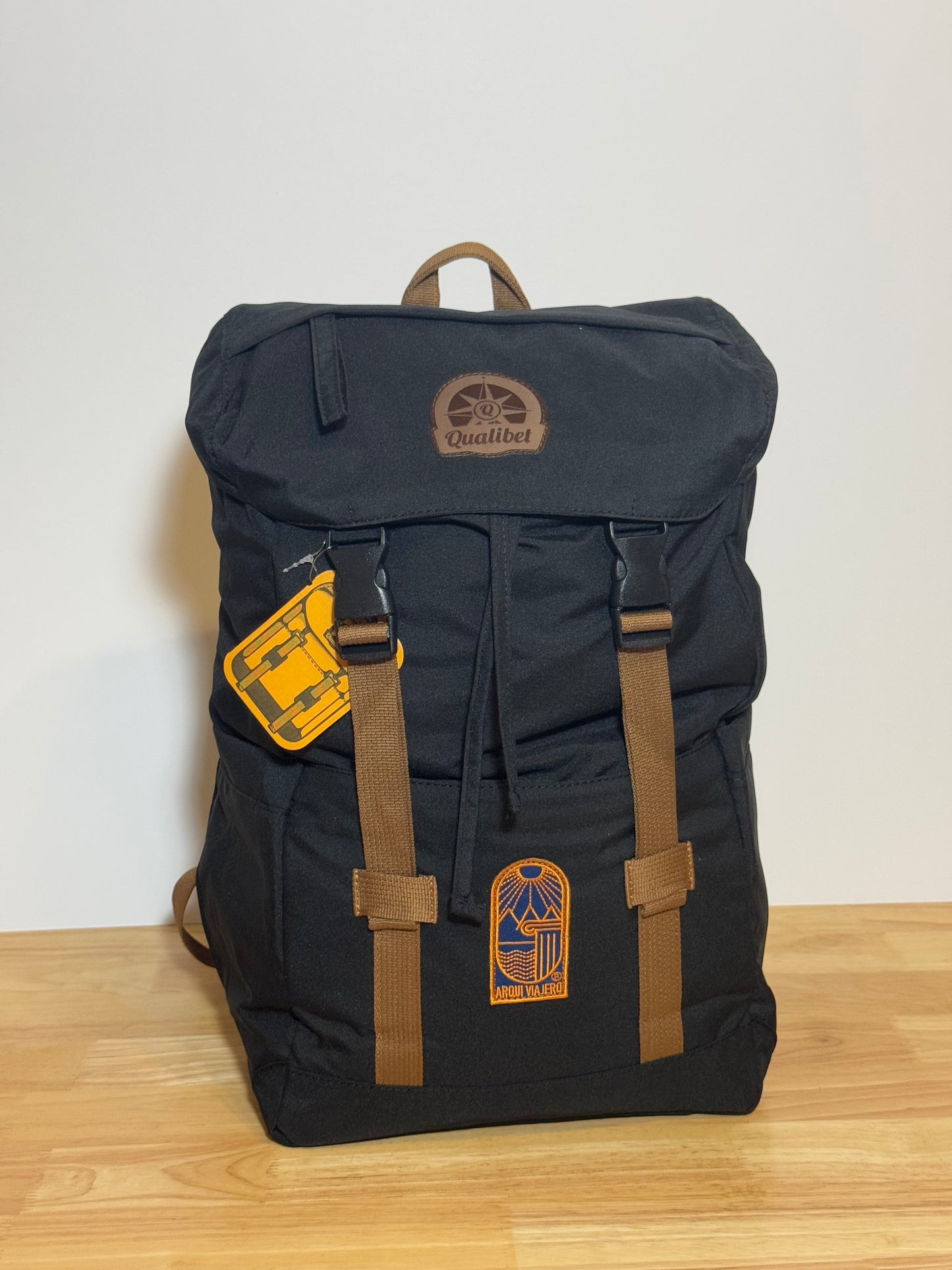 ARQUI - Carrera Backpack (Vegan Hooks)