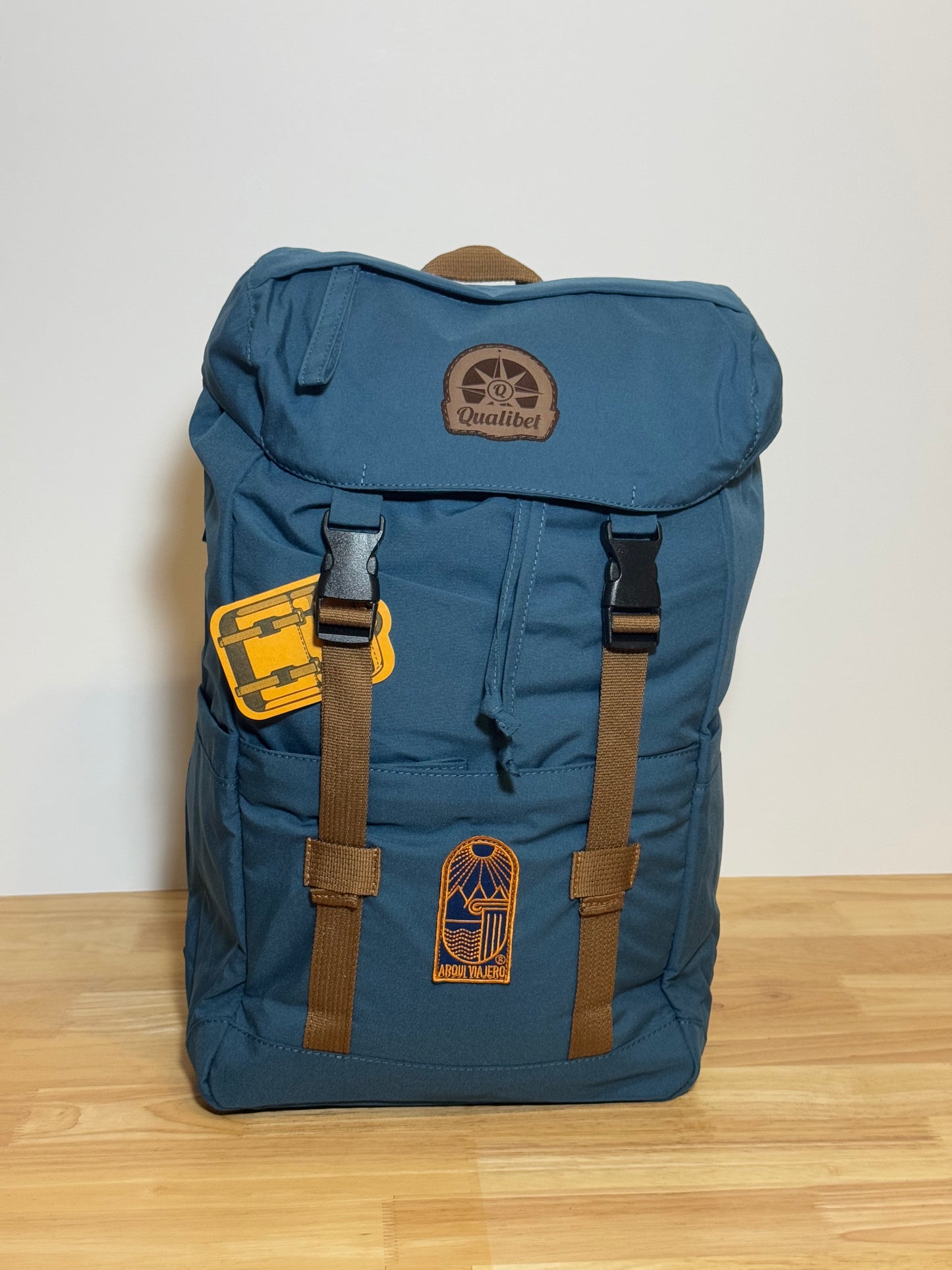 ARQUI - Carrera Backpack (Vegan Hooks)