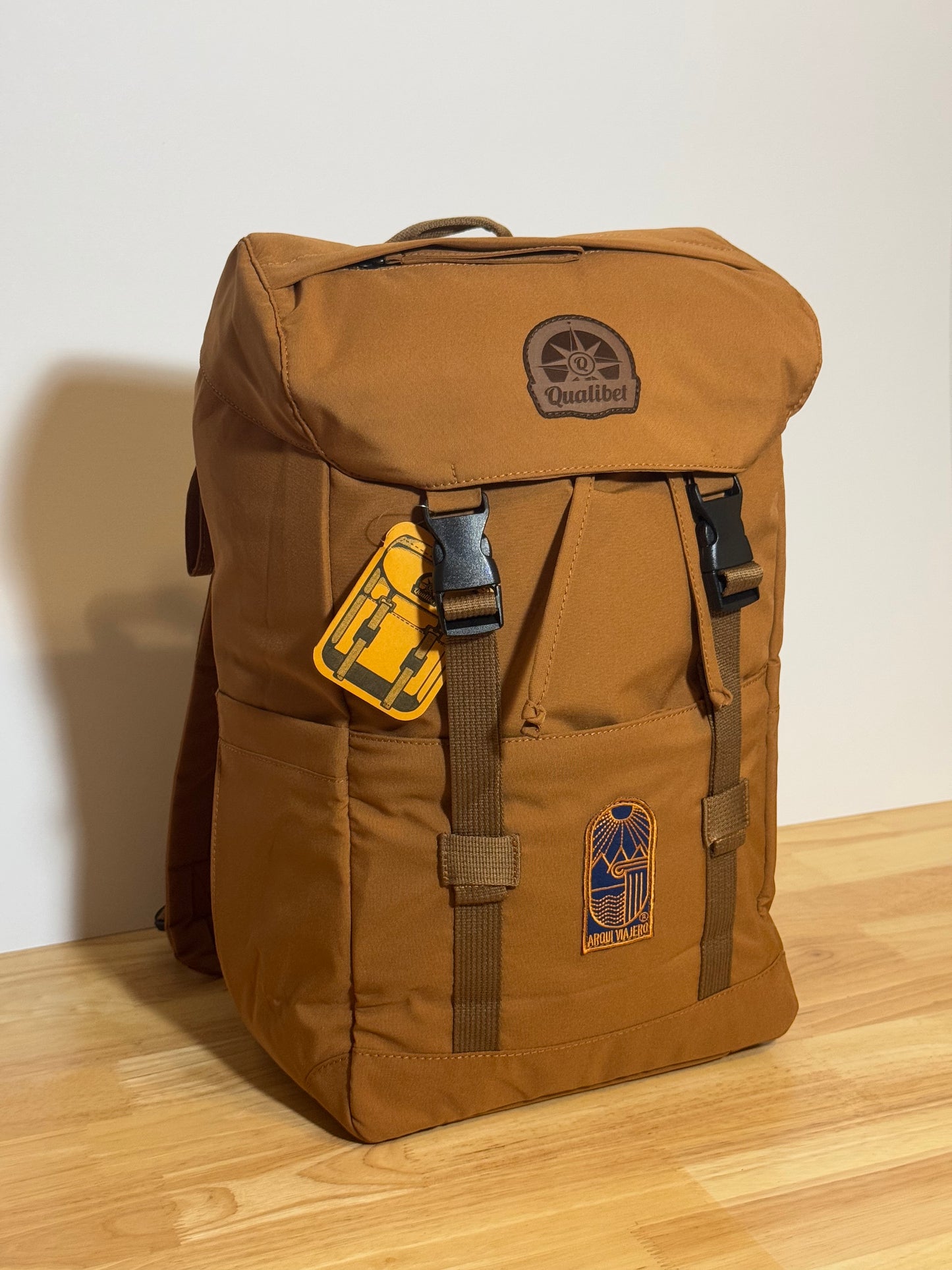 ARQUI - Carrera Backpack (Vegan Hooks)