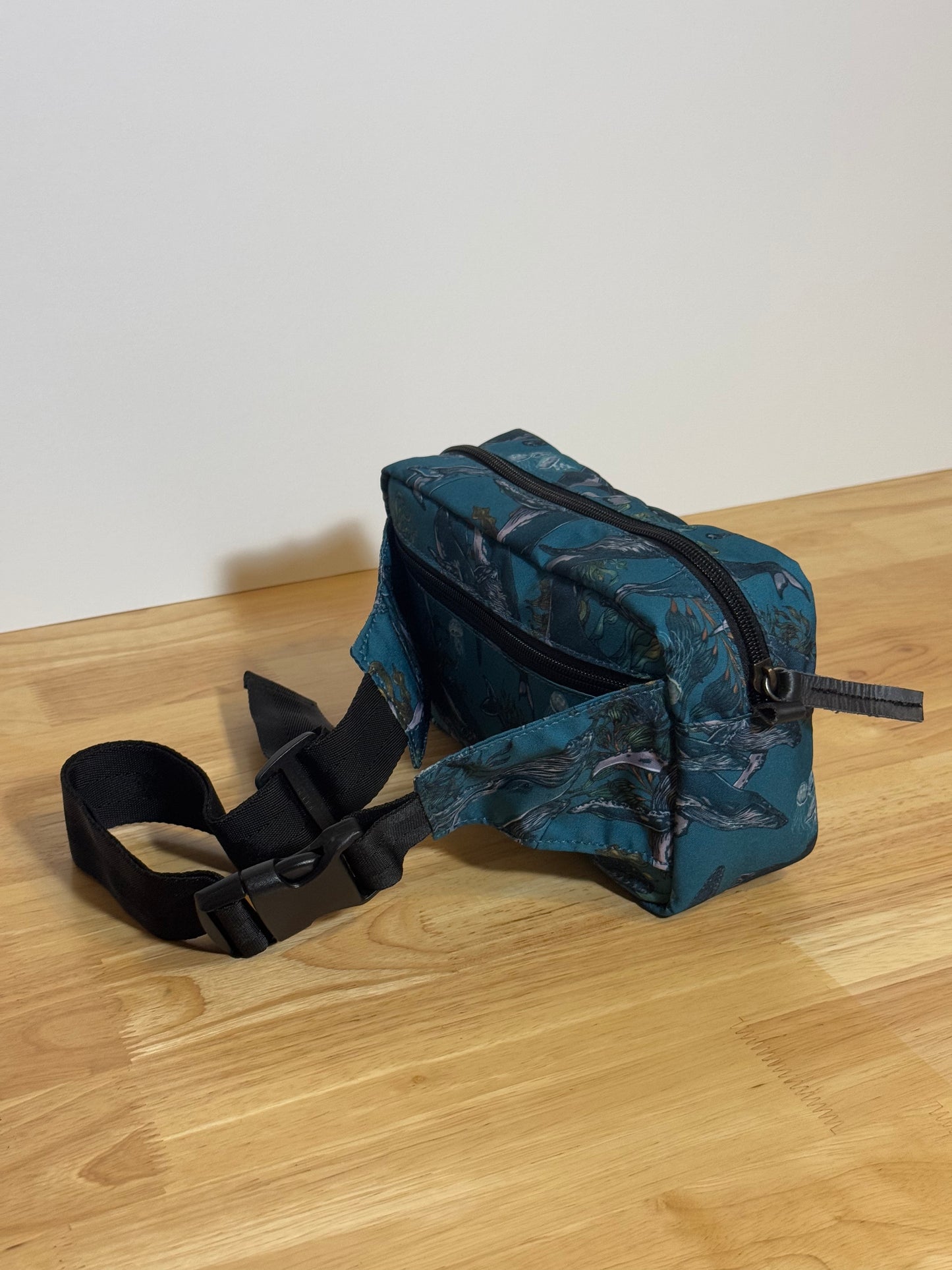 ARQUI - Waist Premium (Ballenas)