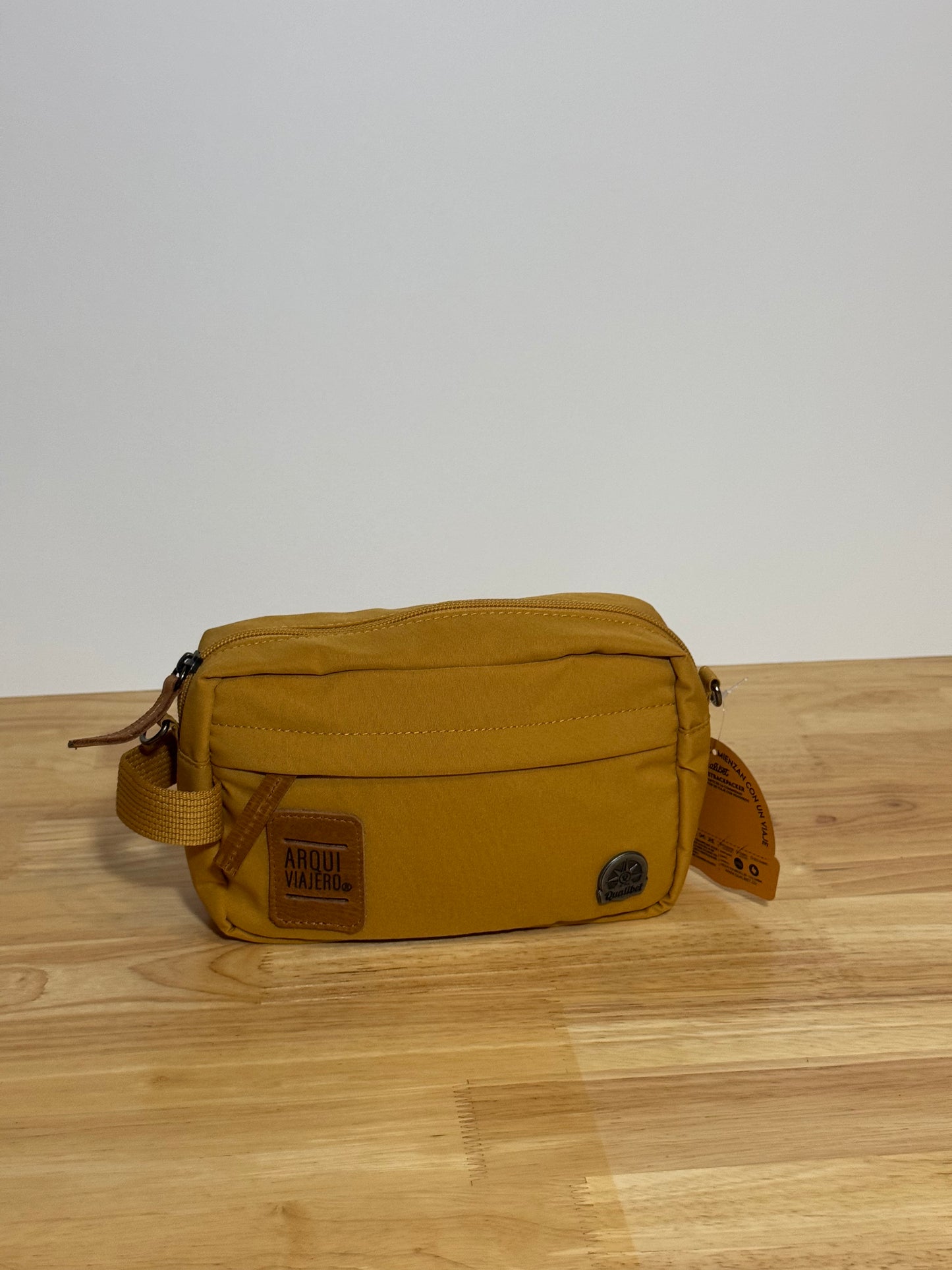 ARQUI - Personal Travel Case