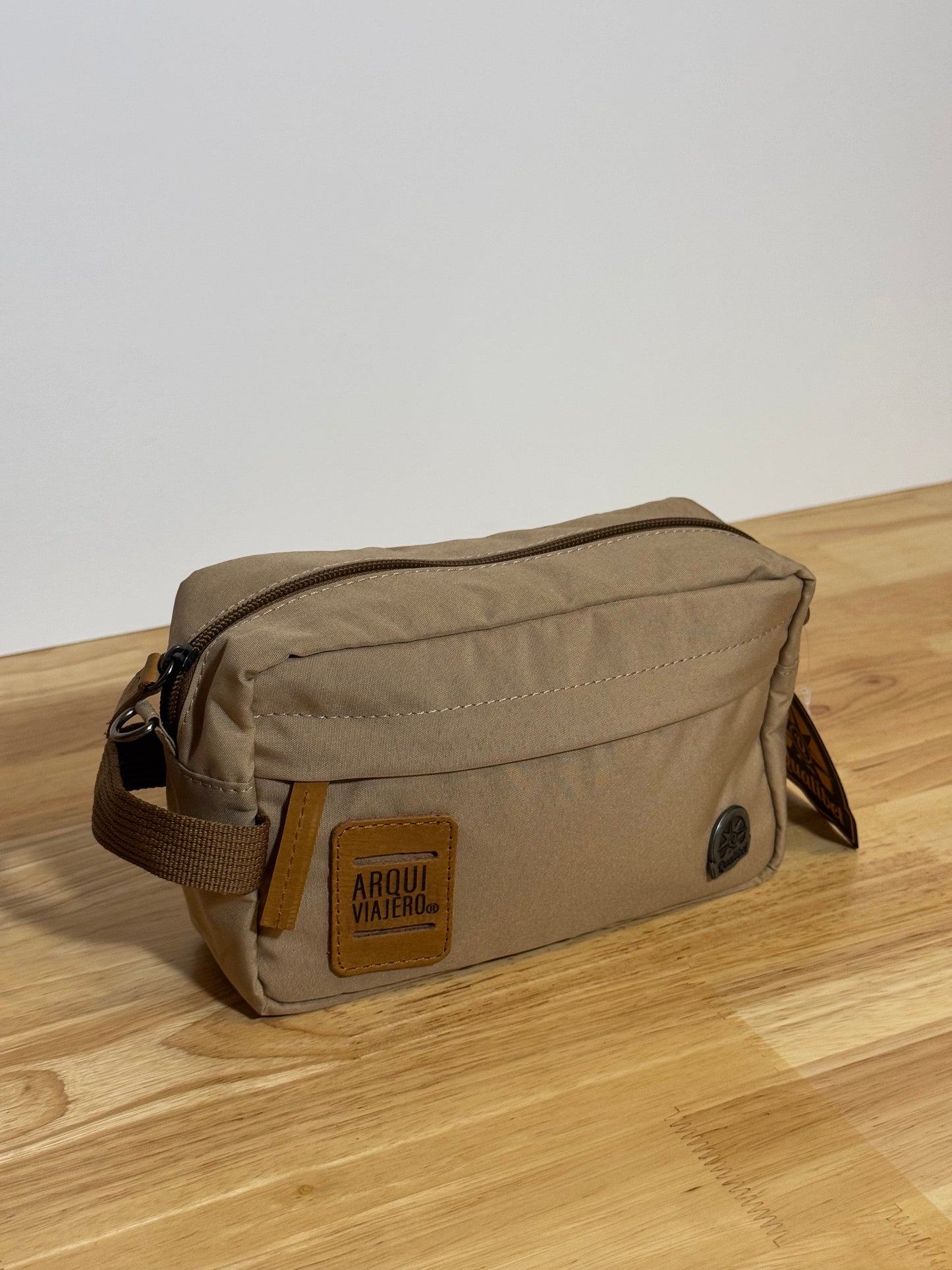 ARQUI - Personal Travel Case