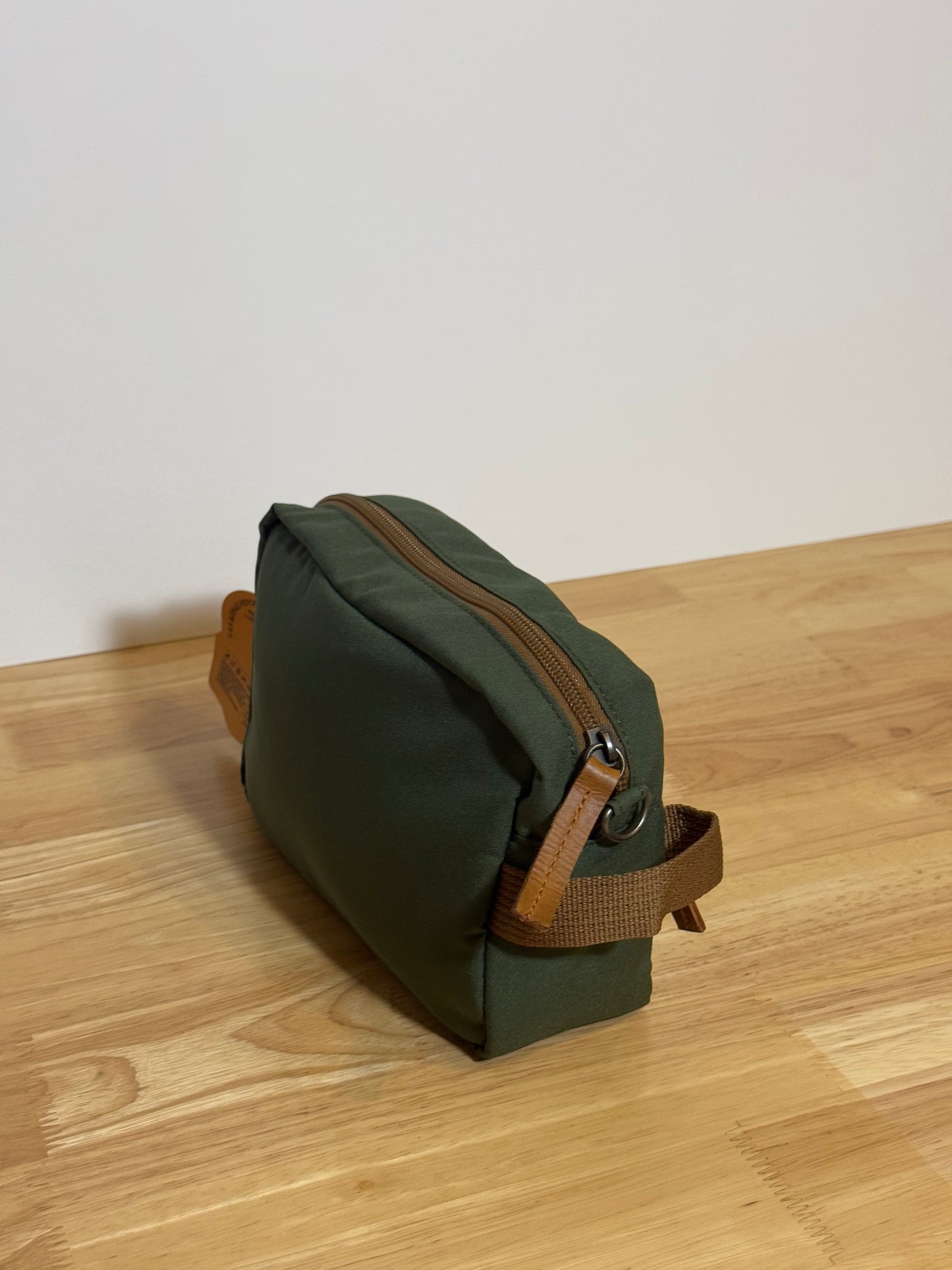 ARQUI - Personal Travel Case